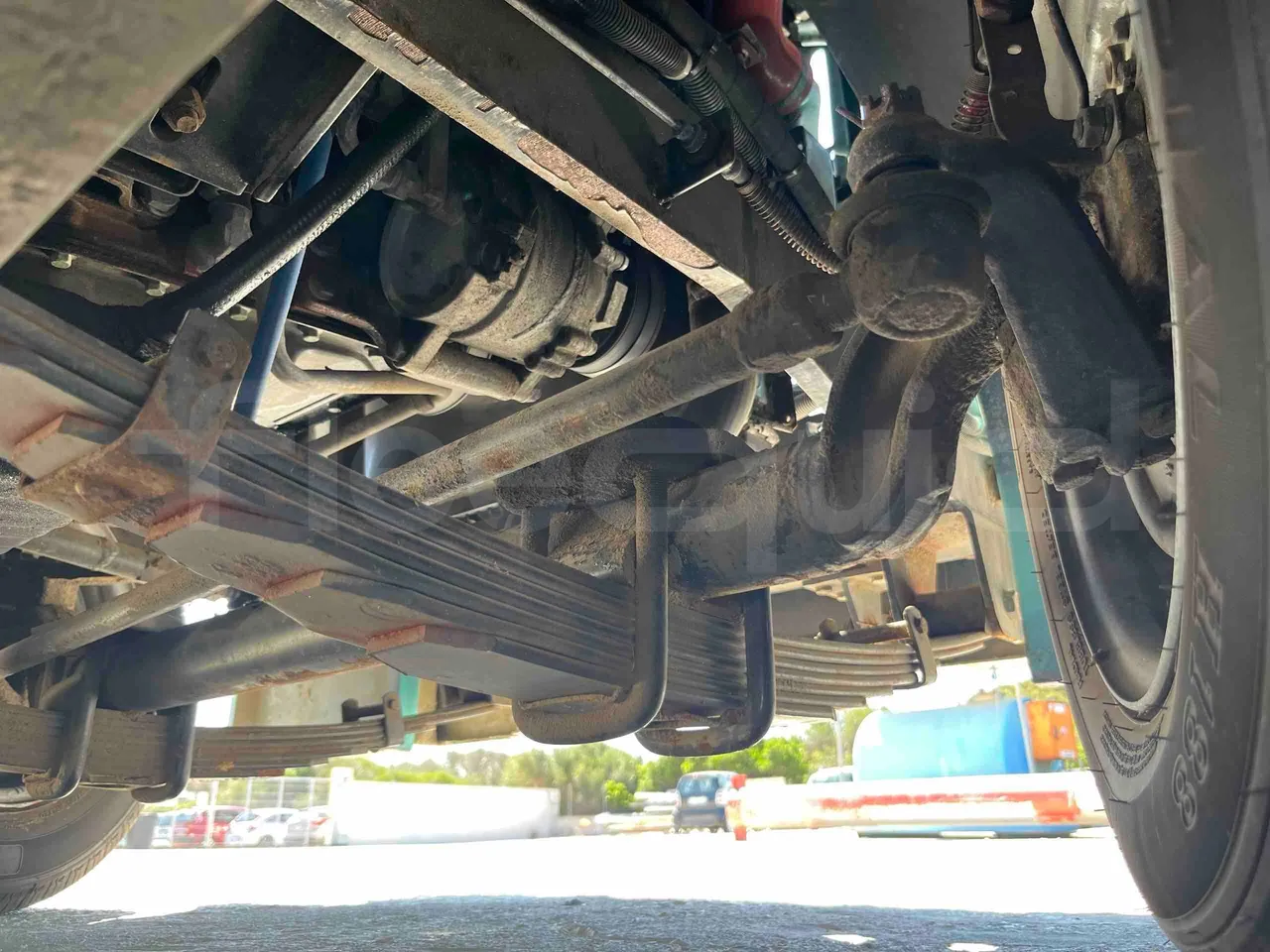 Tianjin Brother Tourist Train YLG 20V3 - front shock absorbers right