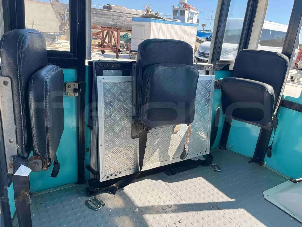 Tianjin Brother Tourist Train YLG 20V3 - platform open photo