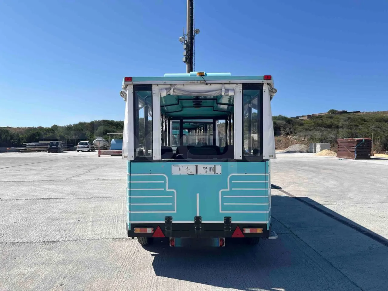 Tianjin Brother Tourist Train YLG 20V3 - rear hatch closed