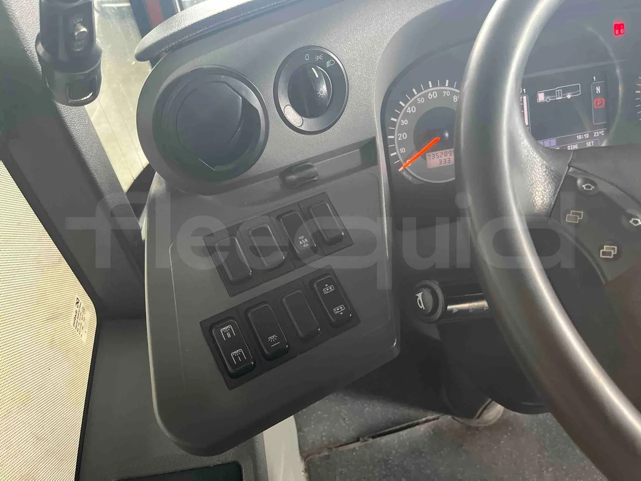 Mercedes-Benz Citaro O 530 LE - Euro 6 - 220 kW - 12.170 mt - onboard devices 1