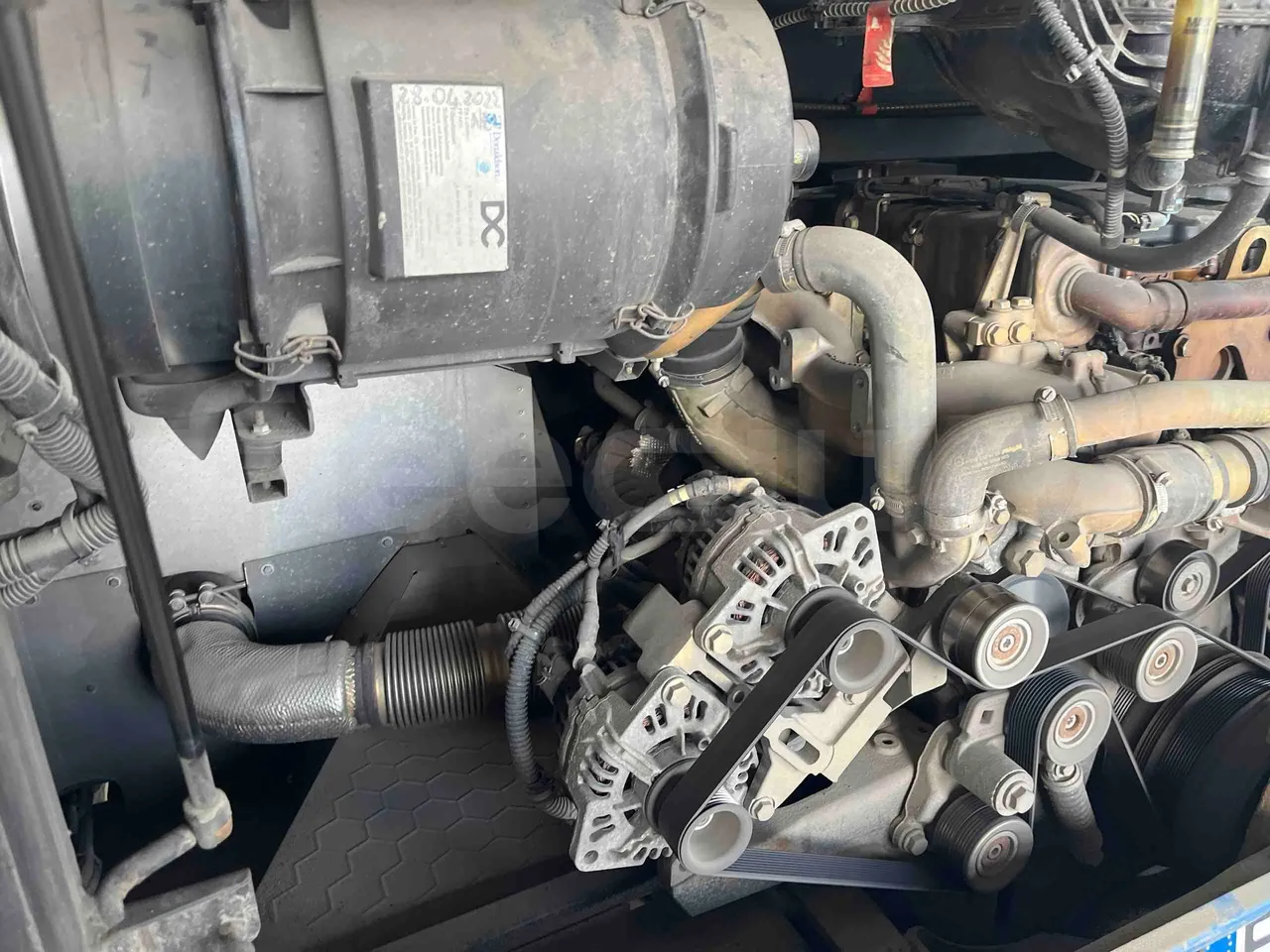 Mercedes-Benz Citaro O 530 LE - Euro 6 - 220 kW - 12.170 mt - air conditioning compressor