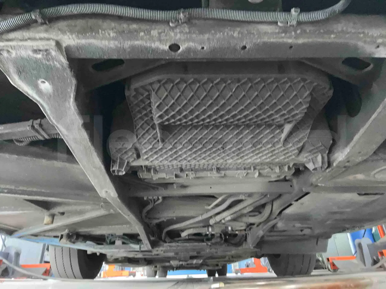 Mercedes-Benz Citaro O 530 LE - Euro 6 - 220 kW - 12.170 mt - front brake calipers right