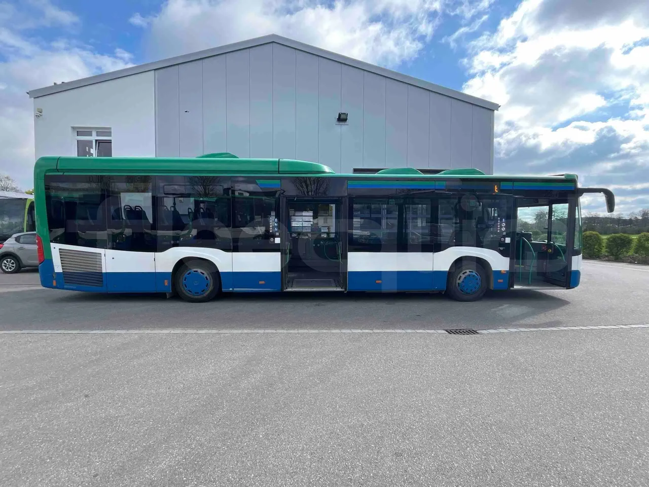 Mercedes-Benz Citaro O 530 LE - Euro 6 - 220 kW - 12.170 mt - right side doors closed