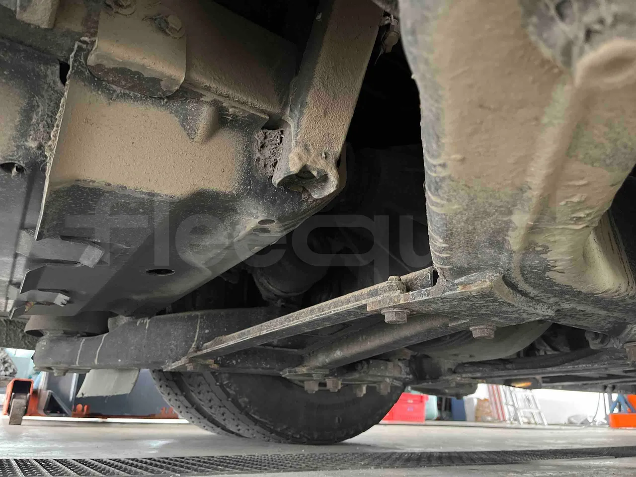 Mercedes-Benz Citaro O 530 LE - Euro 6 - 220 kW - 12.170 mt - axle 3 left side