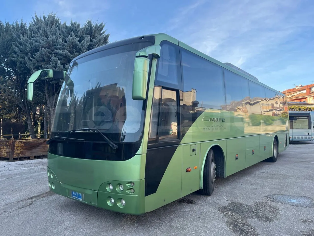 Temsa Safari RD R A T-I53 - Euro 5 - 266 kw - 12.200 mt - 3/4 front left