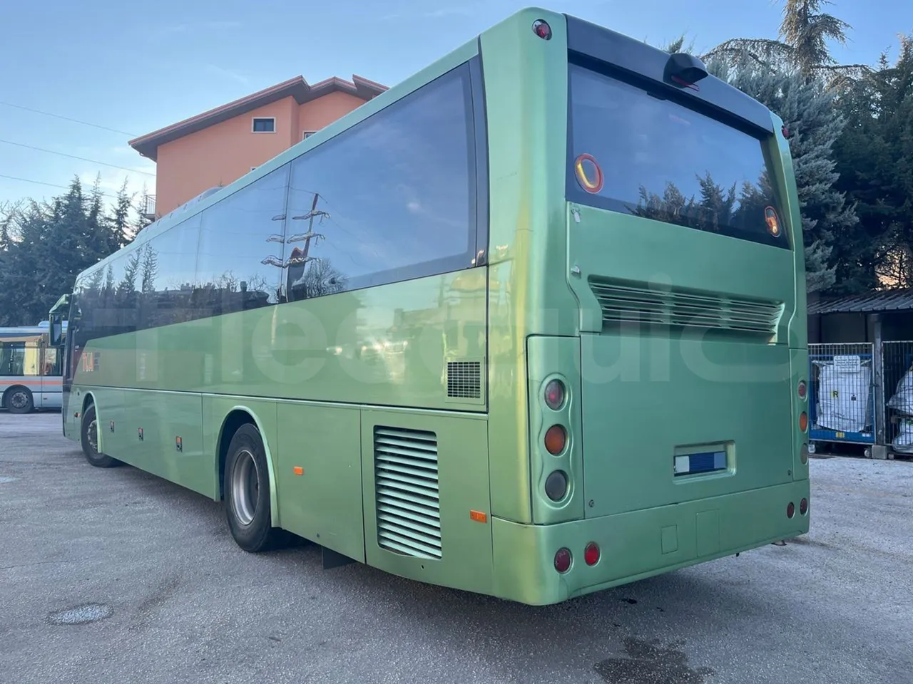 Temsa Safari RD R A T-I53 - Euro 5 - 266 kw - 12.200 mt - 3/4 left rear side