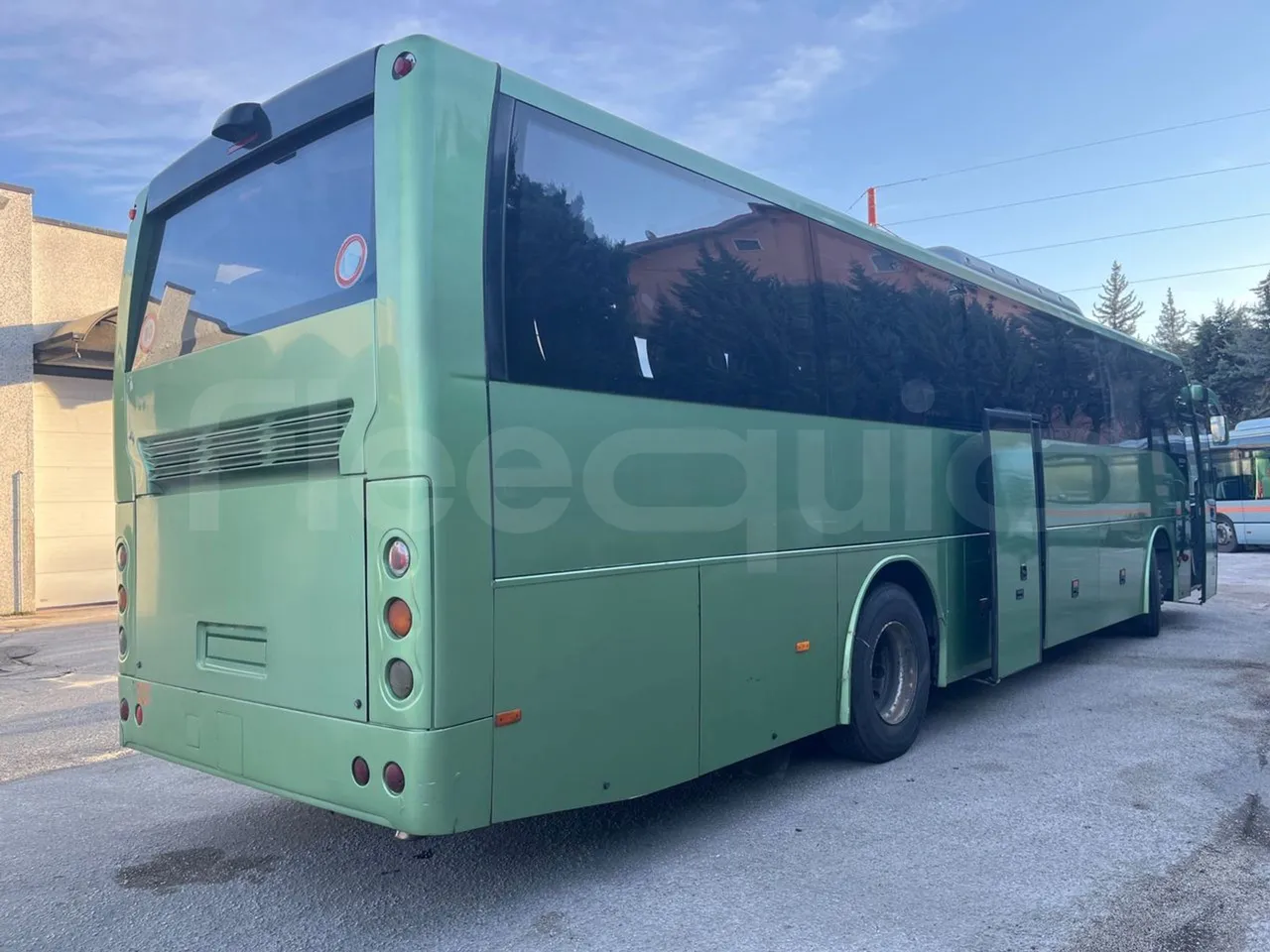 Temsa Safari RD R A T-I53 - Euro 5 - 266 kw - 12.200 mt - 3/4 right rear doors open