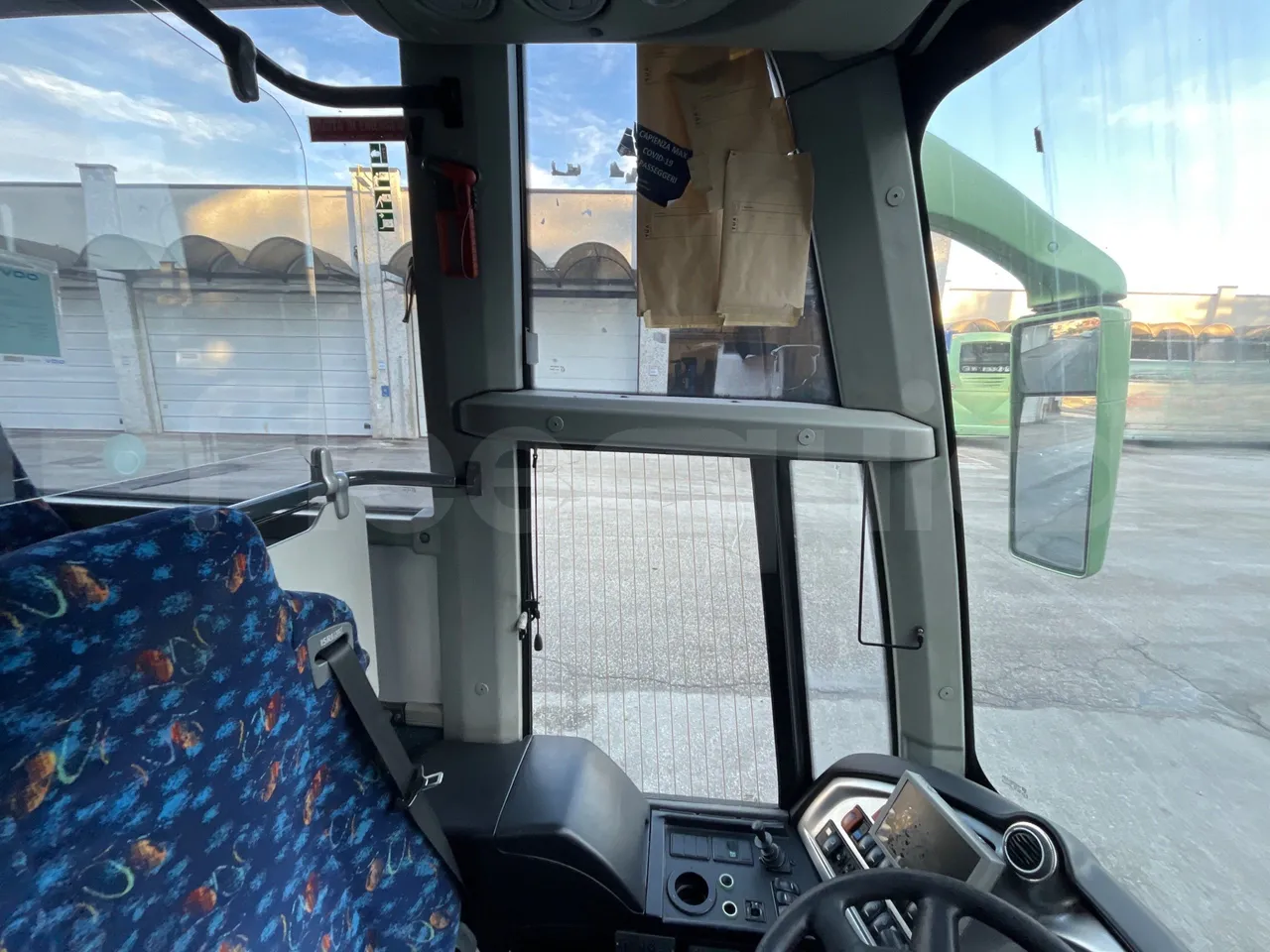 Temsa Safari RD R A T-I53 - Euro 5 - 266 kw - 12.200 mt - driver microphone accessories photo