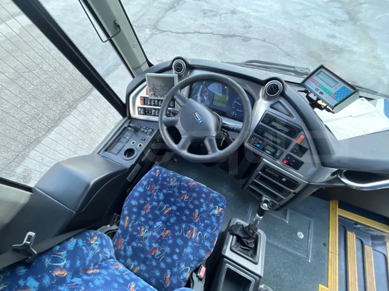 Temsa Safari RD R A T-I53 - Euro 5 - 266 kw - 12.200 mt - buttons panels on