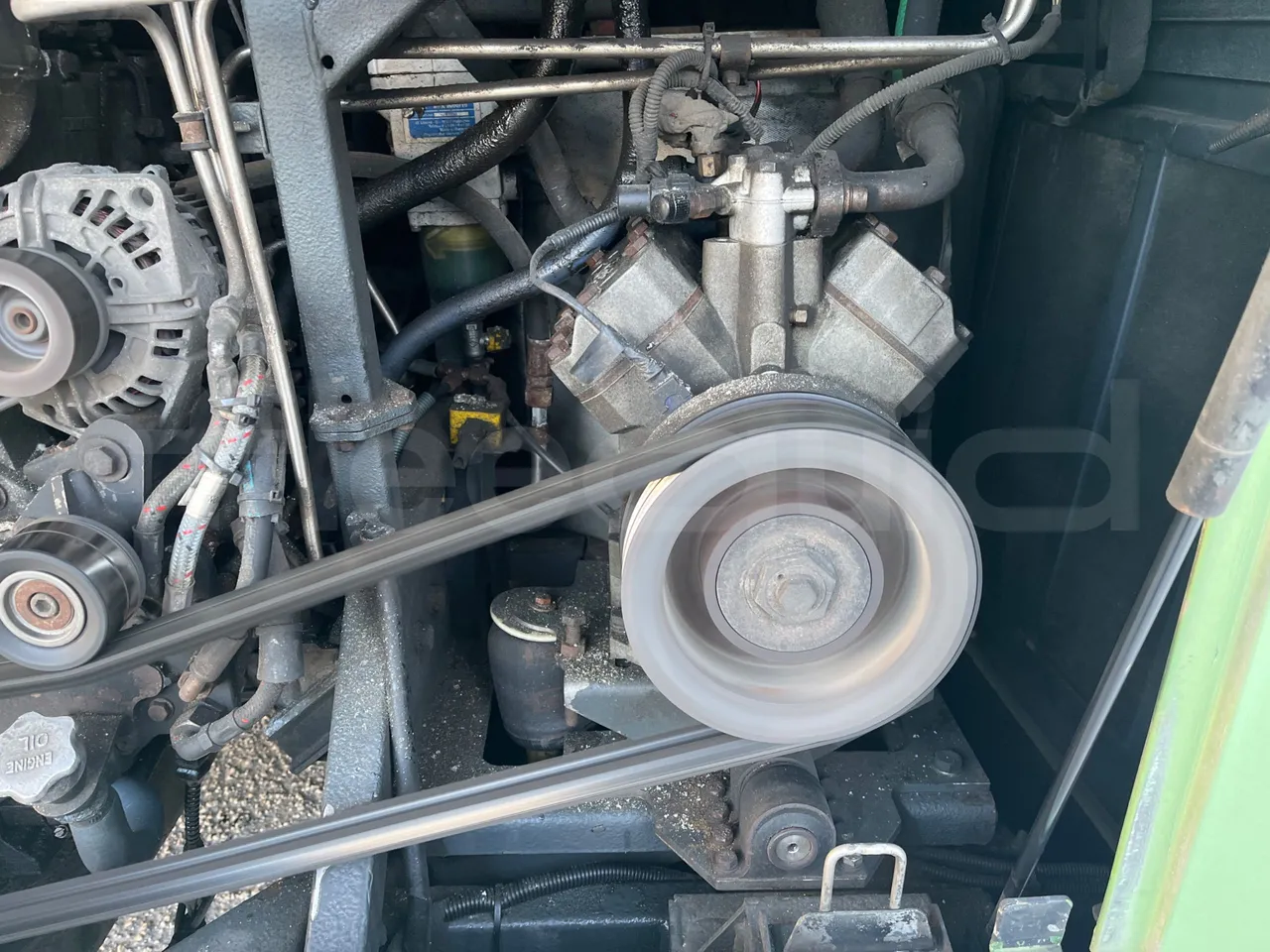 Temsa Safari RD R A T-I53 - Euro 5 - 266 kw - 12.200 mt - air conditioning compressor