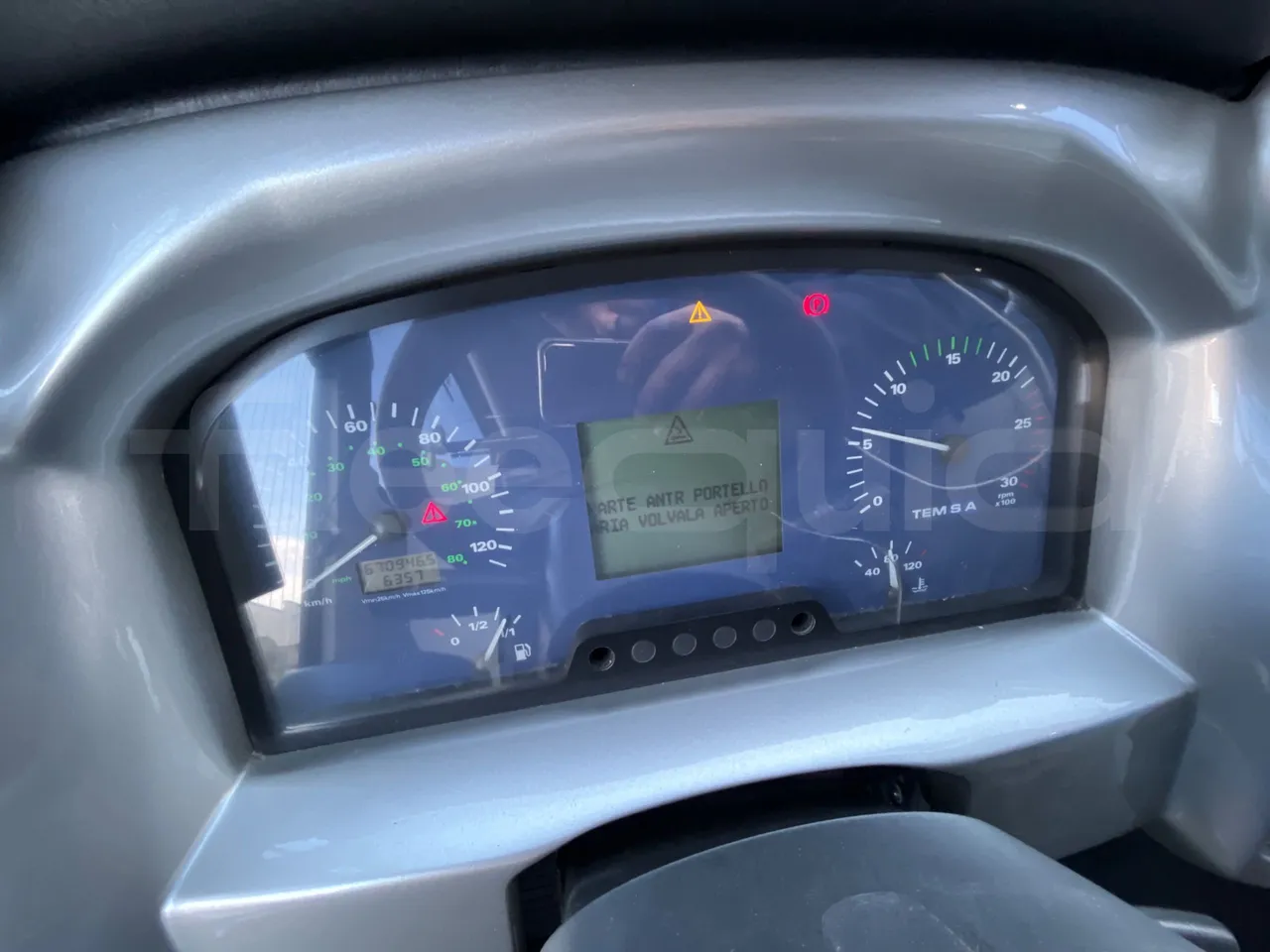 Temsa Safari RD R A T-I53 - Euro 5 - 266 kw - 12.200 mt - dashboard lights on