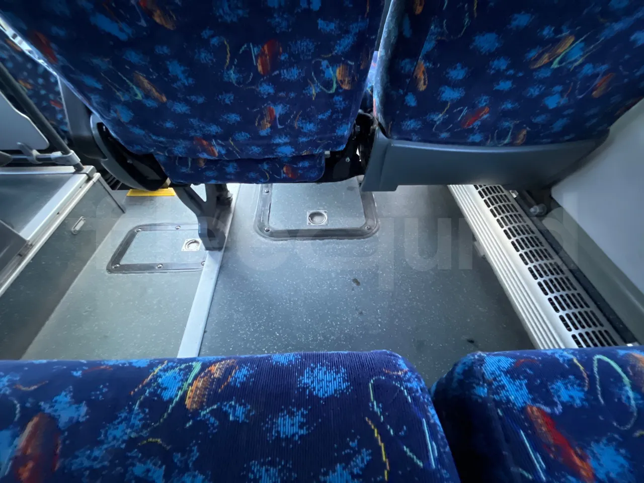 Temsa Safari RD R A T-I53 - Euro 5 - 266 kw - 12.200 mt - footrest detail photo