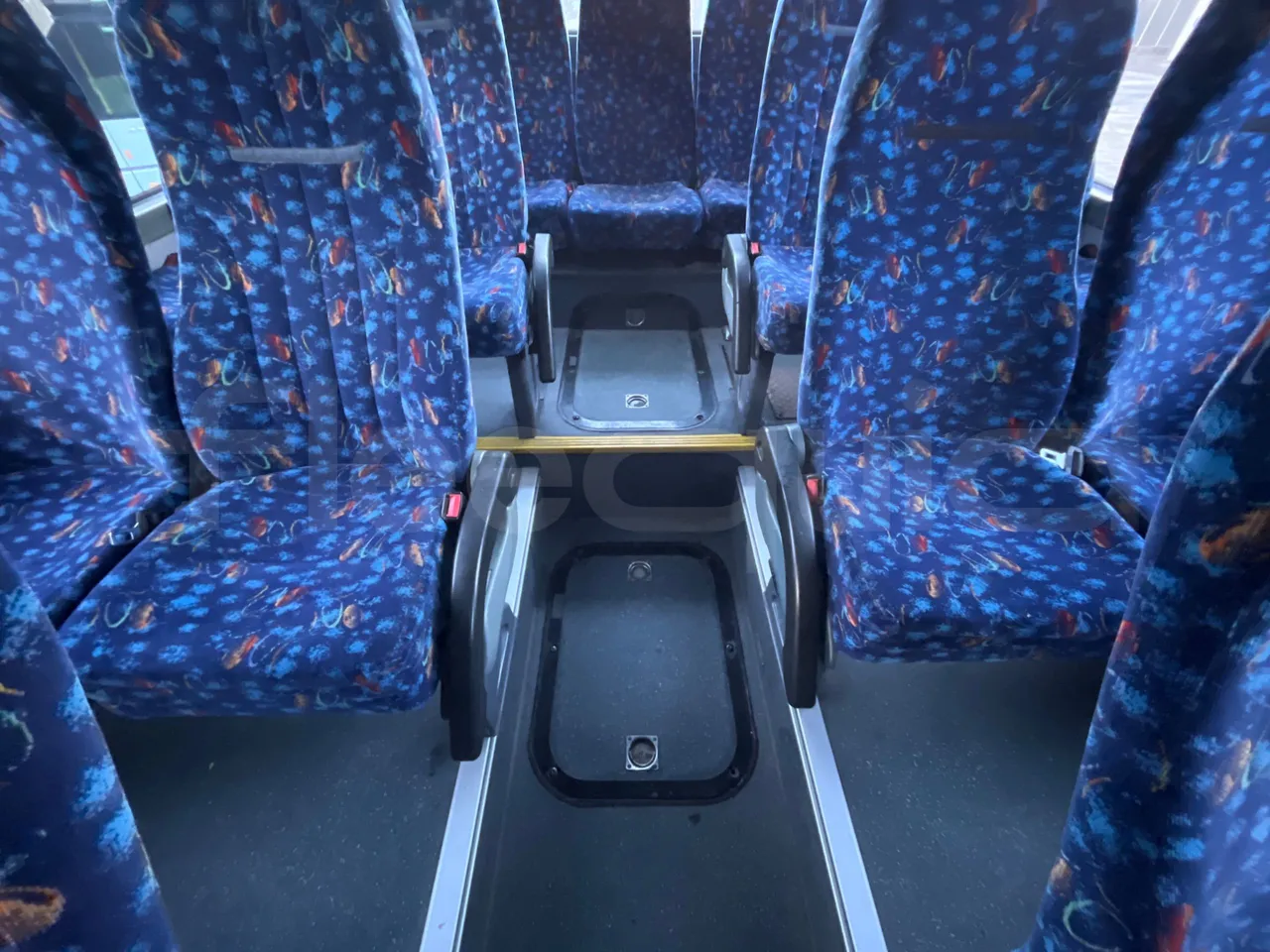 Temsa Safari RD R A T-I53 - Euro 5 - 266 kw - 12.200 mt - floor hatches photo