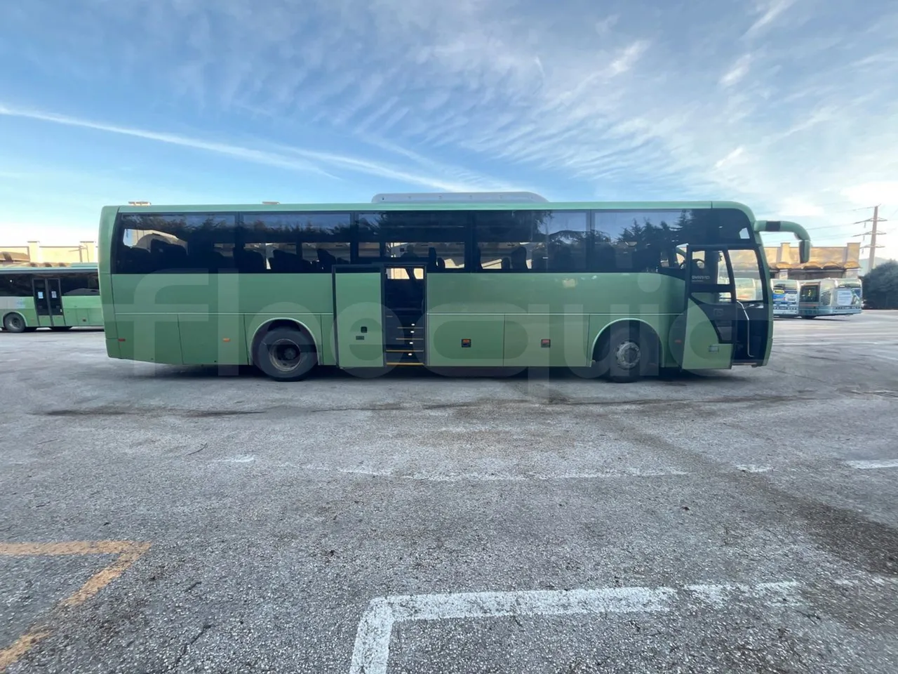 Temsa Safari RD R A T-I53 - Euro 5 - 266 kw - 12.200 mt - right side doors open