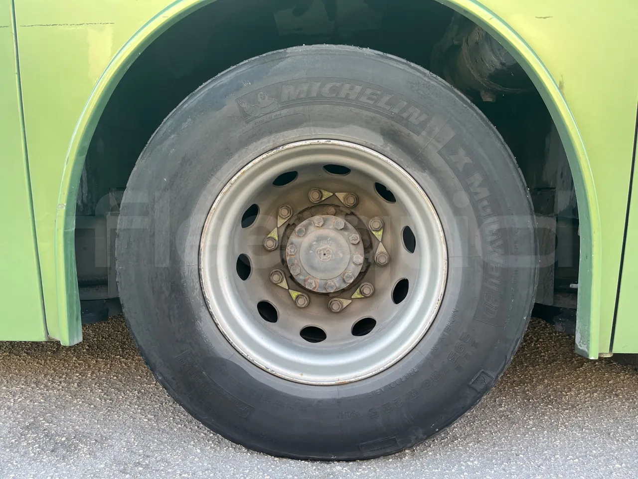 Temsa Safari RD R A T-I53 - Euro 5 - 266 kw - 12.200 mt - rear left tire photo