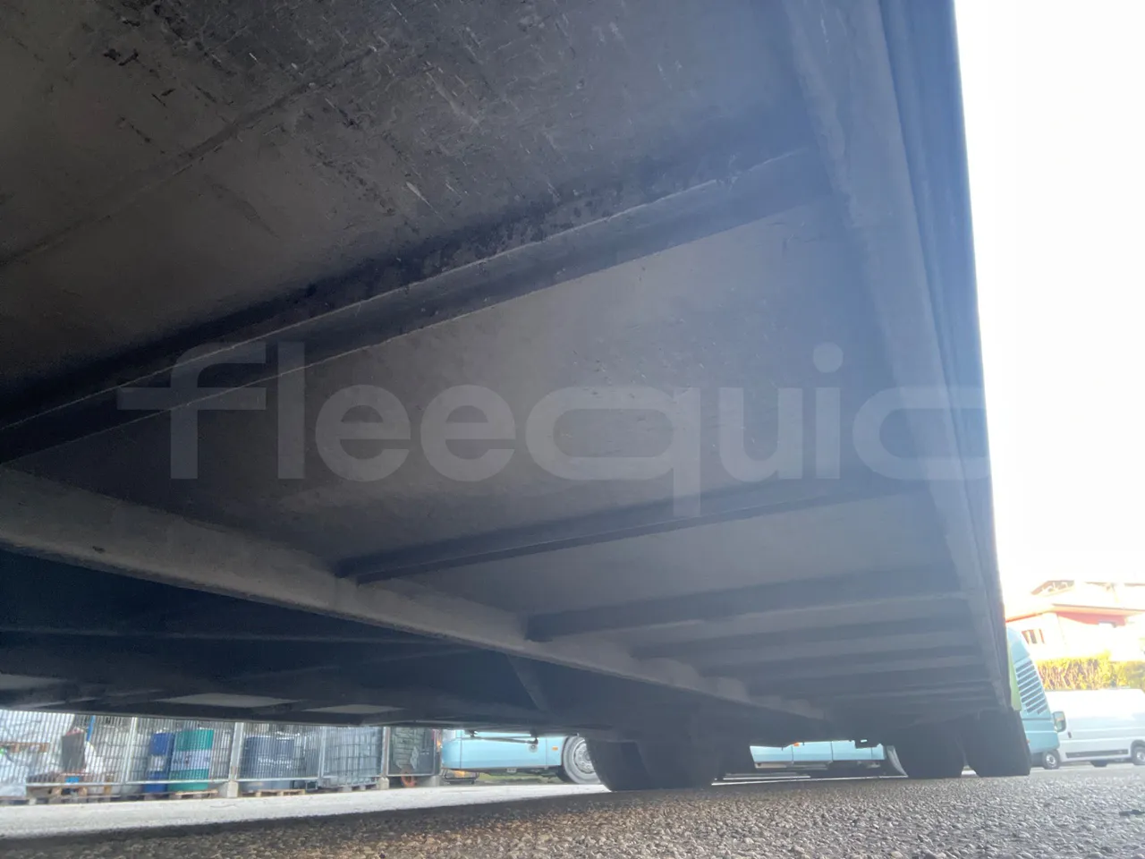 Temsa Safari RD R A T-I53 - Euro 5 - 266 kw - 12.200 mt - central undercarriage photo