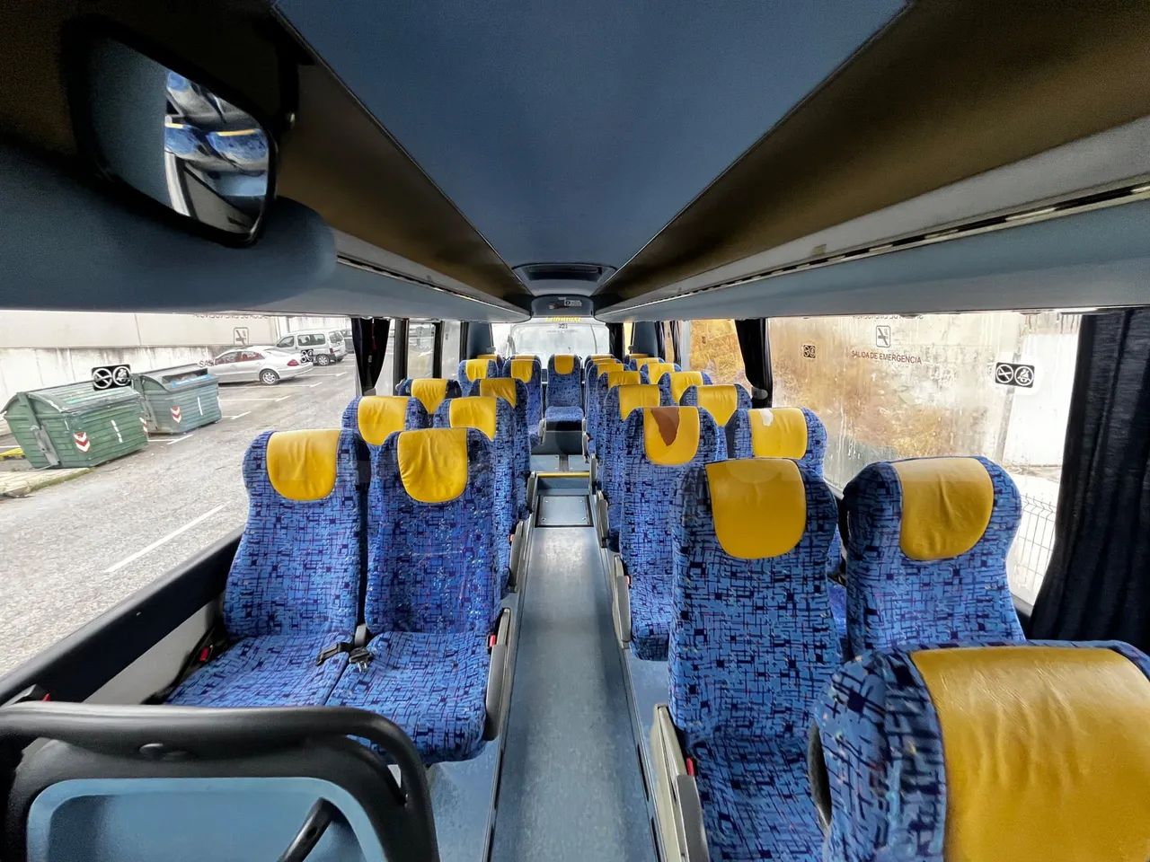 Volvo B12B B12B - EUR4 - 309kW -12.975m - central seat safety belt