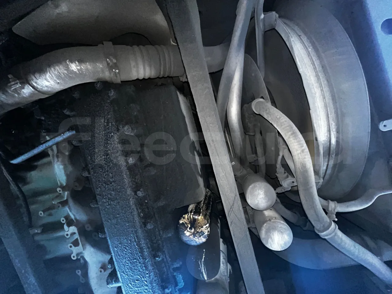 Volvo B12B B12B - EUR4 - 309kW -12.975m - engine without protection