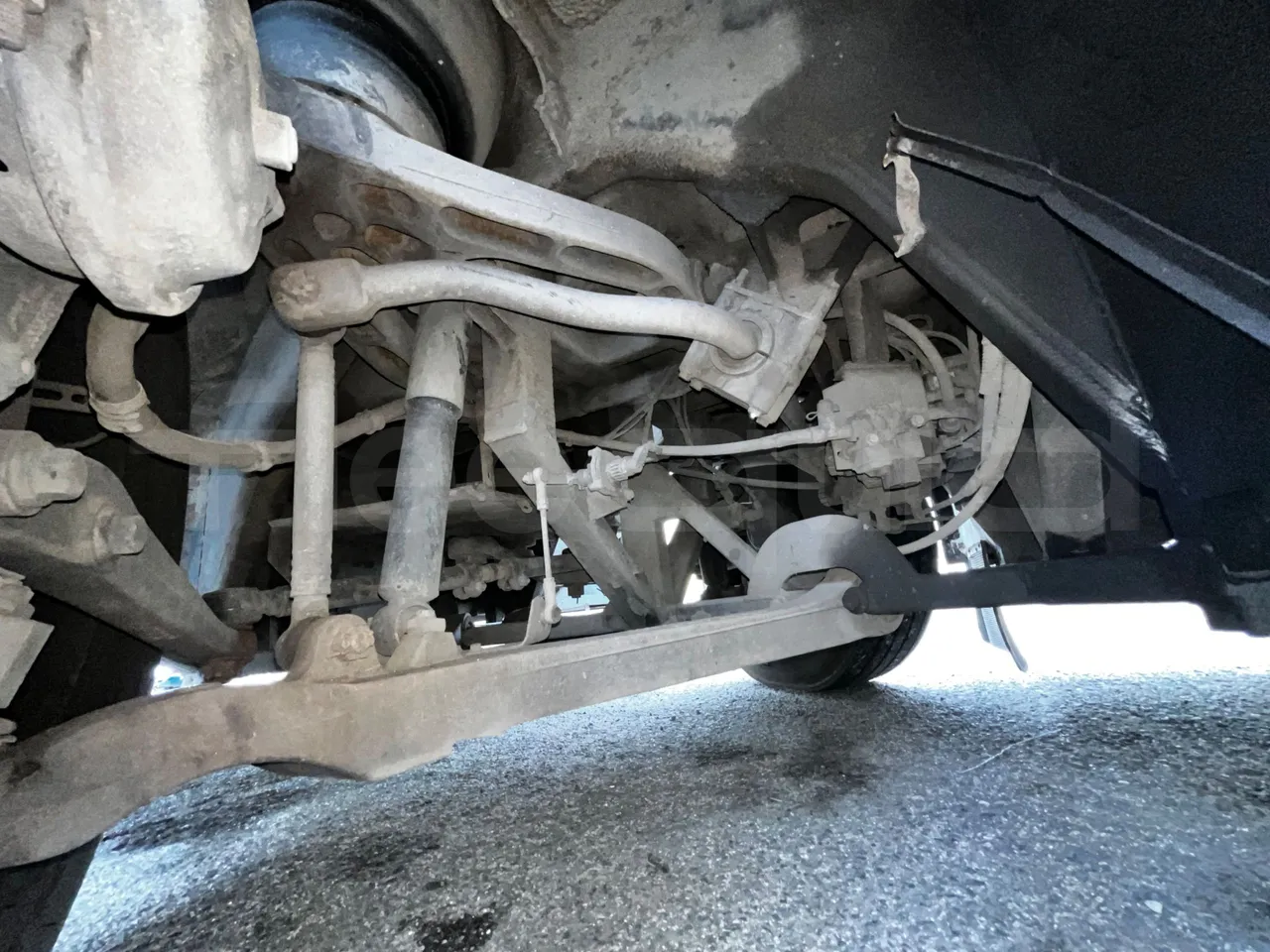Volvo B12B B12B - EUR4 - 309kW -12.975m - front axle central