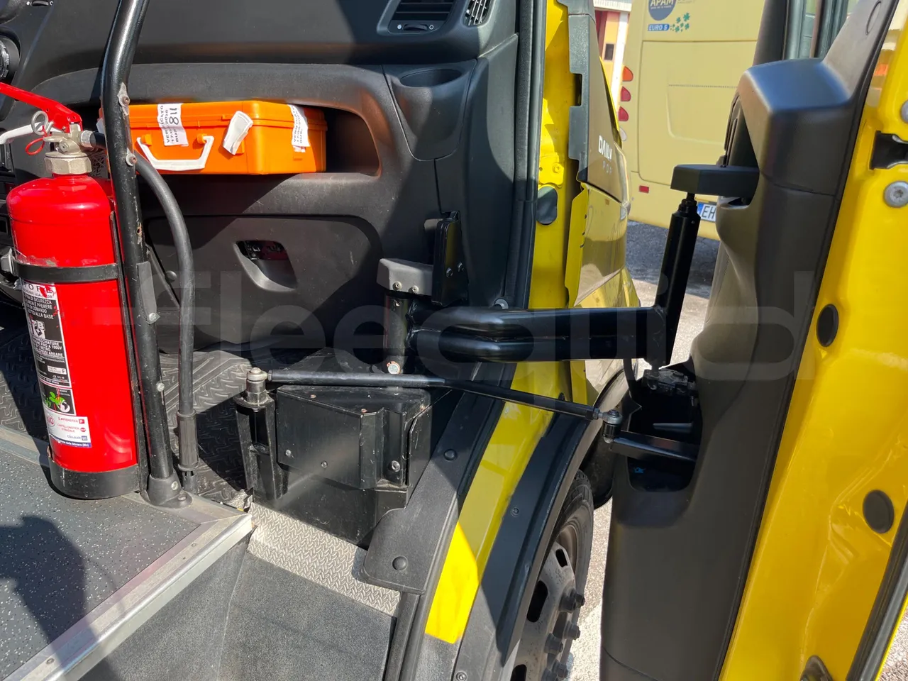 Iveco Daily A50/S34/VI - EUR6 - 110kW - 7.498m - door mechanism photo