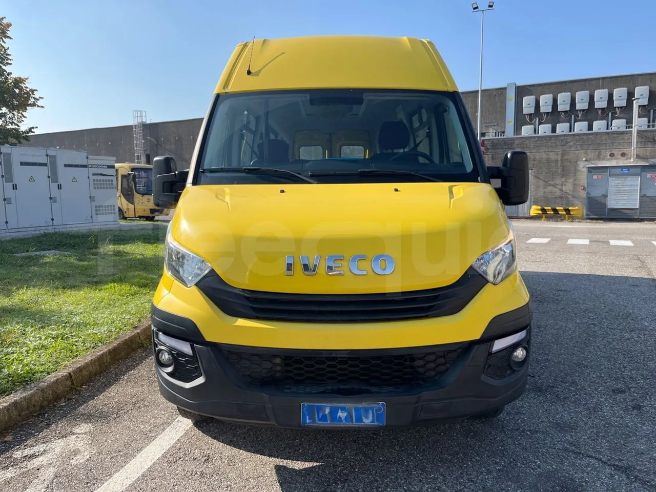 Iveco Daily A50/S34/VI - EUR6 - 110kW - 7.498m - front photo