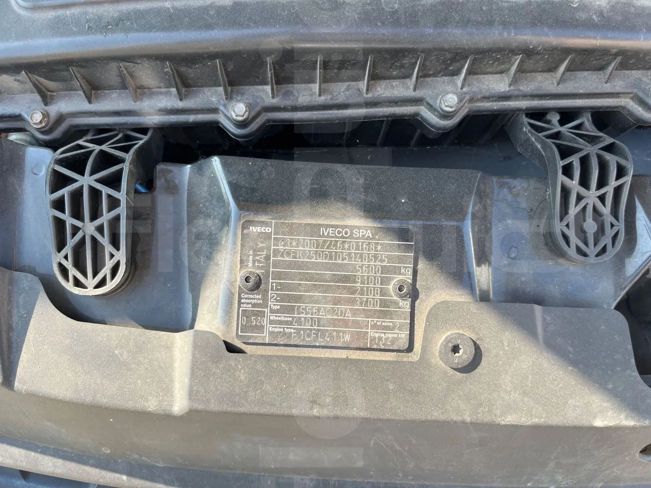 Iveco Daily A50/S34/VI - EUR6 - 110kW - 7.498m - vehicle plate photo