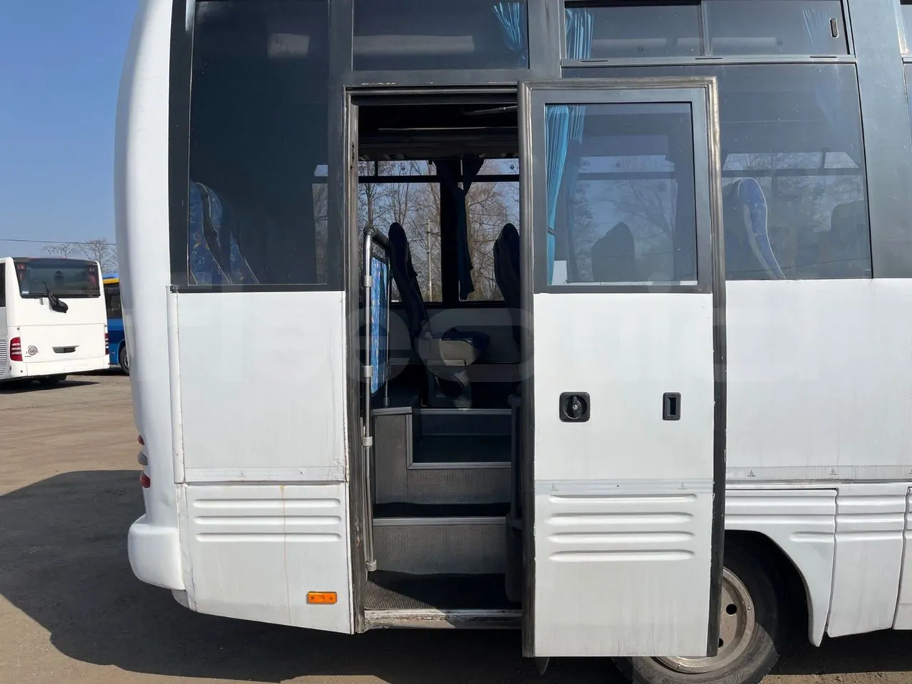 Mercedes-Benz Mago MB 814D/48 - Euro 3 - 100 kW - 8,400 mt - front door 2 open