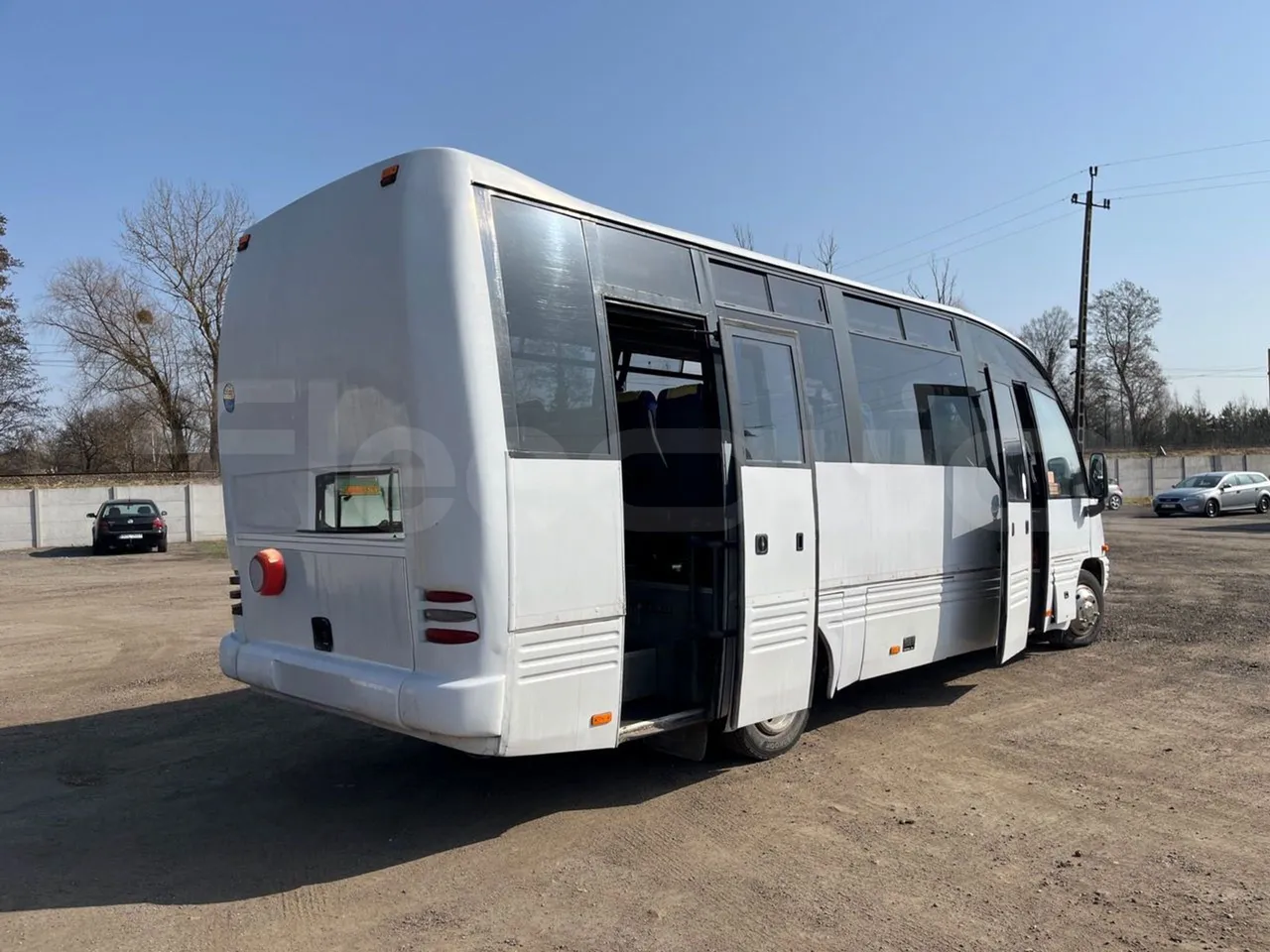 Mercedes-Benz Mago MB 814D/48 - Euro 3 - 100 kW - 8,400 mt - 3/4 right rear doors open