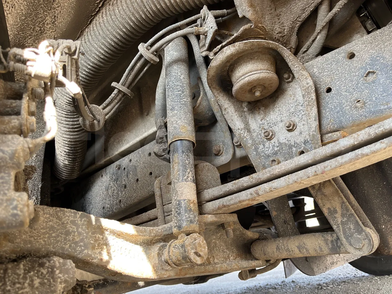 Mercedes-Benz Mago MB 814D/48 - Euro 3 - 100 kW - 8,400 mt - front shock absorbers right