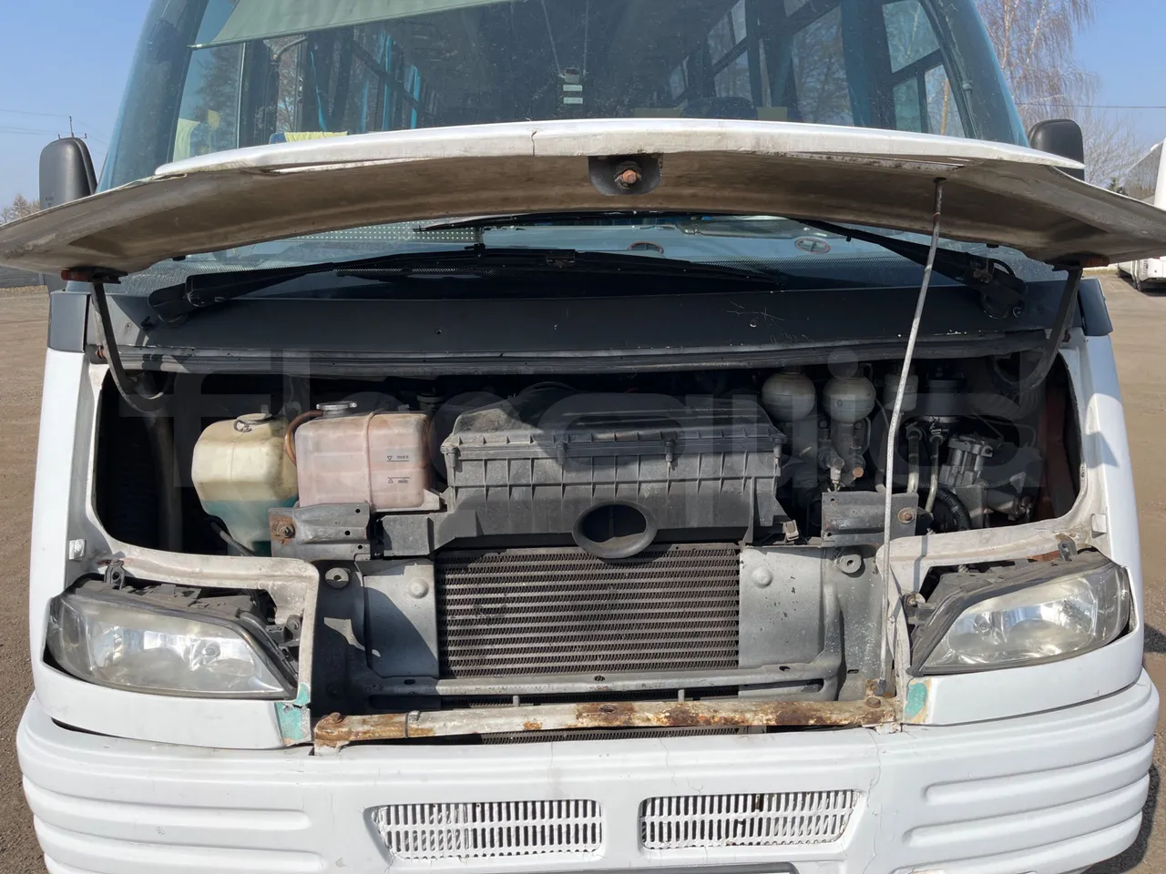 Mercedes-Benz Mago MB 814D/48 - Euro 3 - 100 kW - 8,400 mt - rear hatch open