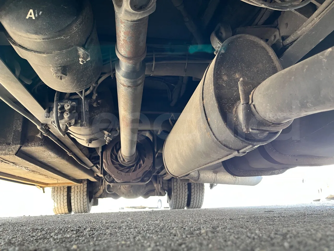 Mercedes-Benz Mago MB 814D/48 - Euro 3 - 100 kW - 8,400 mt - central undercarriage photo