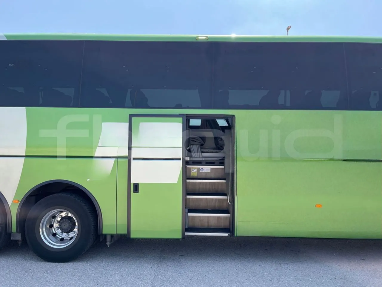 Volvo Sunsundegui Sunsundegui/Euro6-345Kw-14.995 Mt - front door 2 open