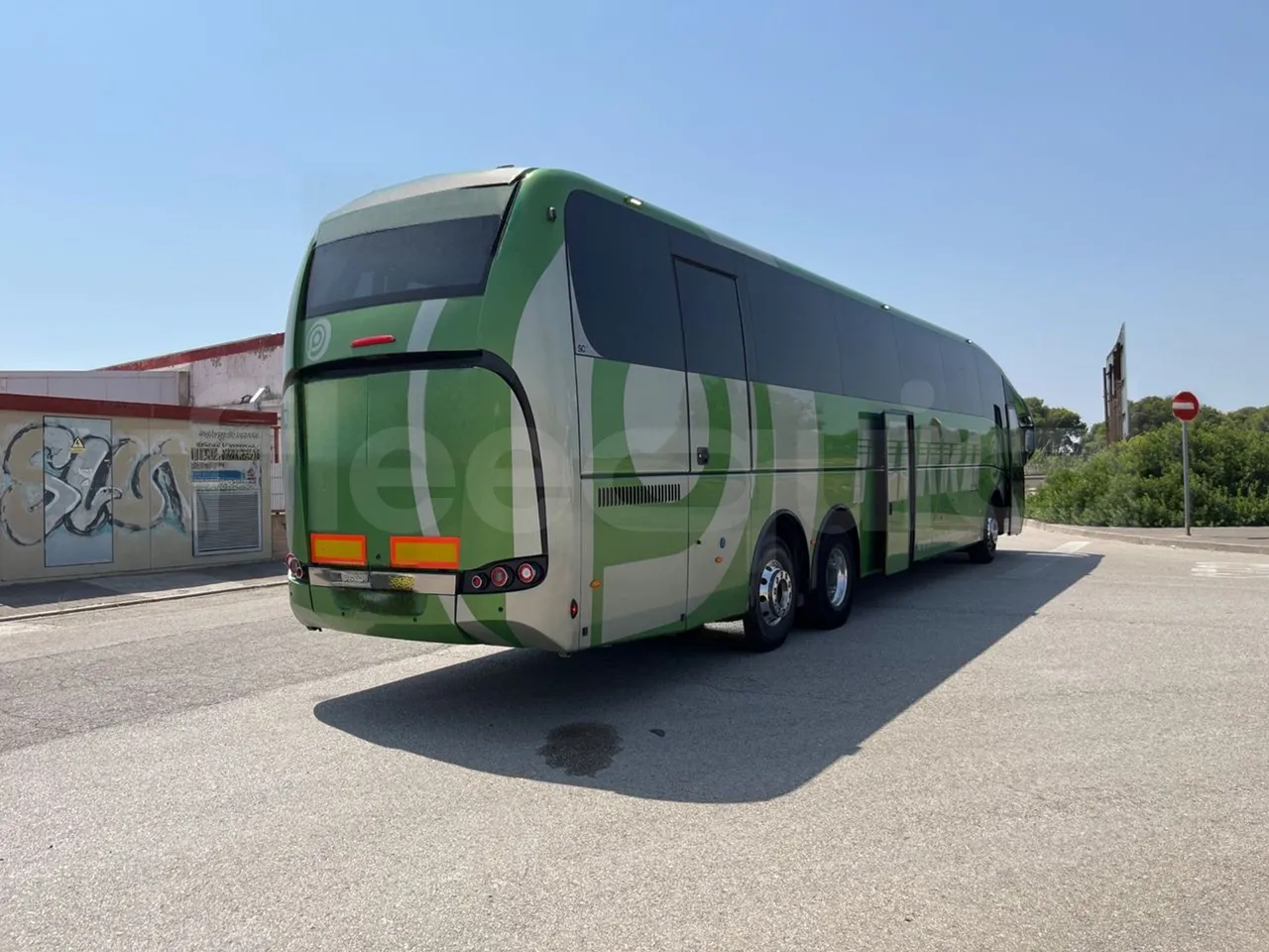 Volvo Sunsundegui Sunsundegui/Euro6-345Kw-14.995 Mt - 3/4 right rear doors open