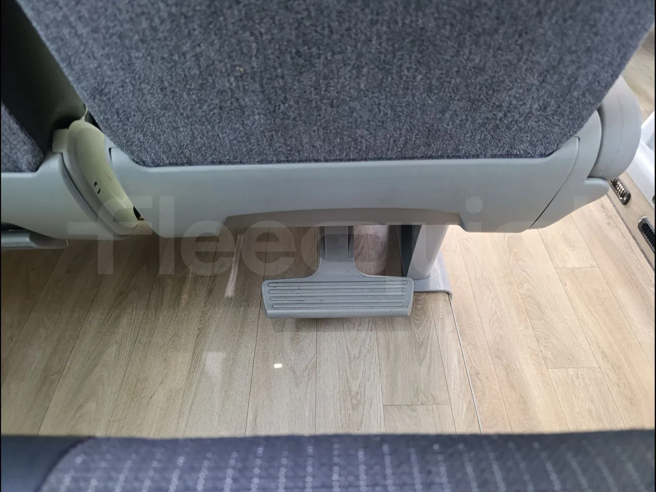 Volvo Sunsundegui Sunsundegui/Euro6-345Kw-14.995 Mt - footrest detail photo