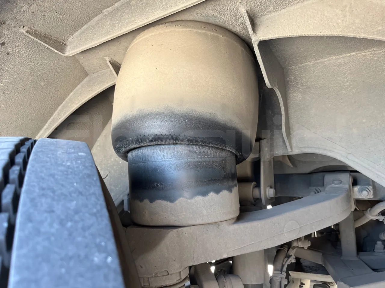 Volvo Sunsundegui Sunsundegui/Euro6-345Kw-14.995 Mt - front air springs right
