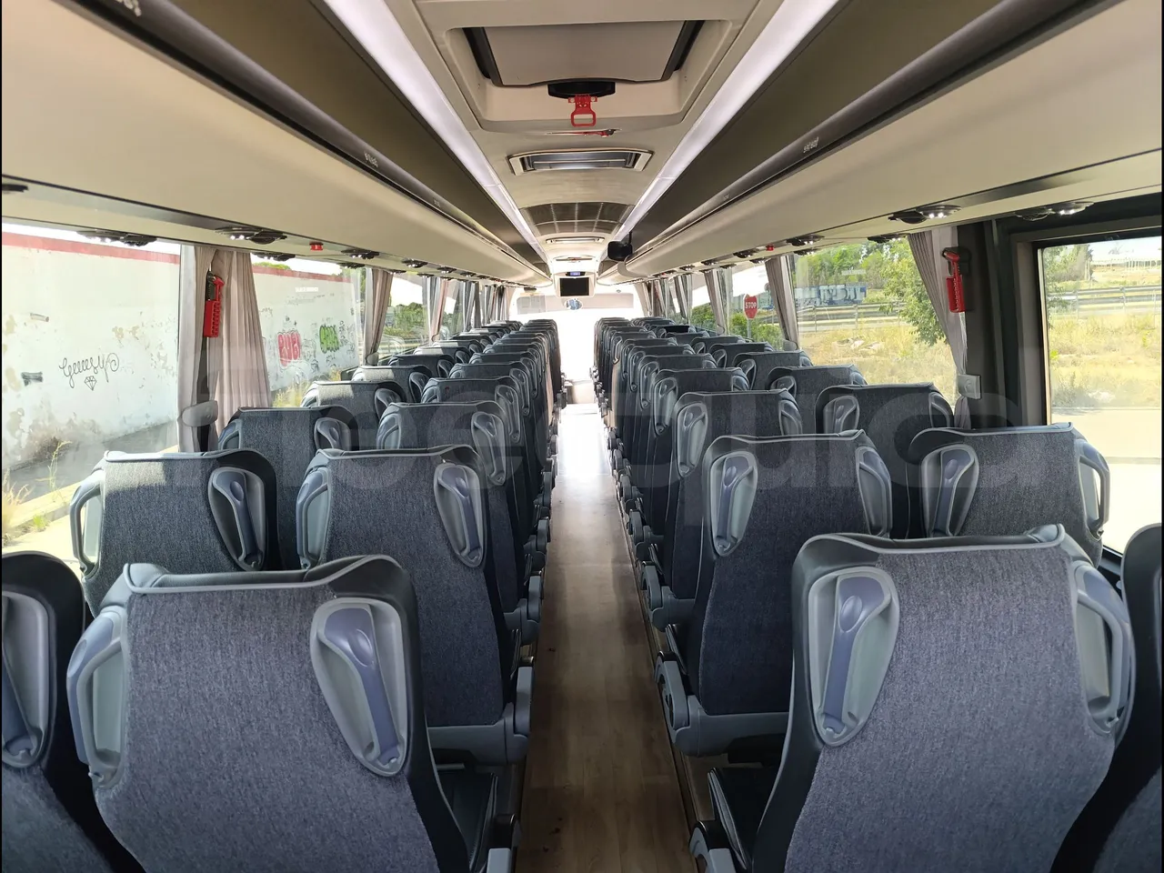 Volvo Sunsundegui Sunsundegui/Euro6-345Kw-14.995 Mt - forward view all seats last row height