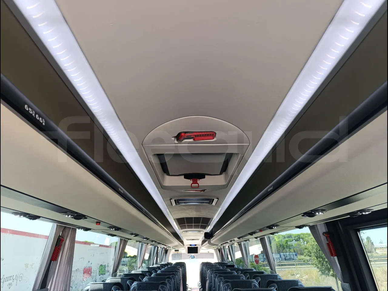Volvo Sunsundegui Sunsundegui/Euro6-345Kw-14.995 Mt - overhead compartments photo