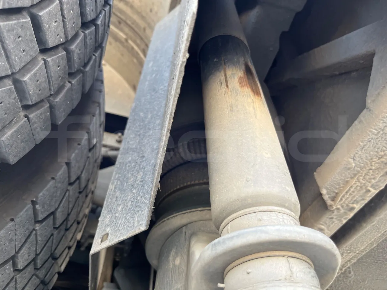 Volvo Sunsundegui Sunsundegui/Euro6-345Kw-14.995 Mt - axle 2 shock absorbers 1 right