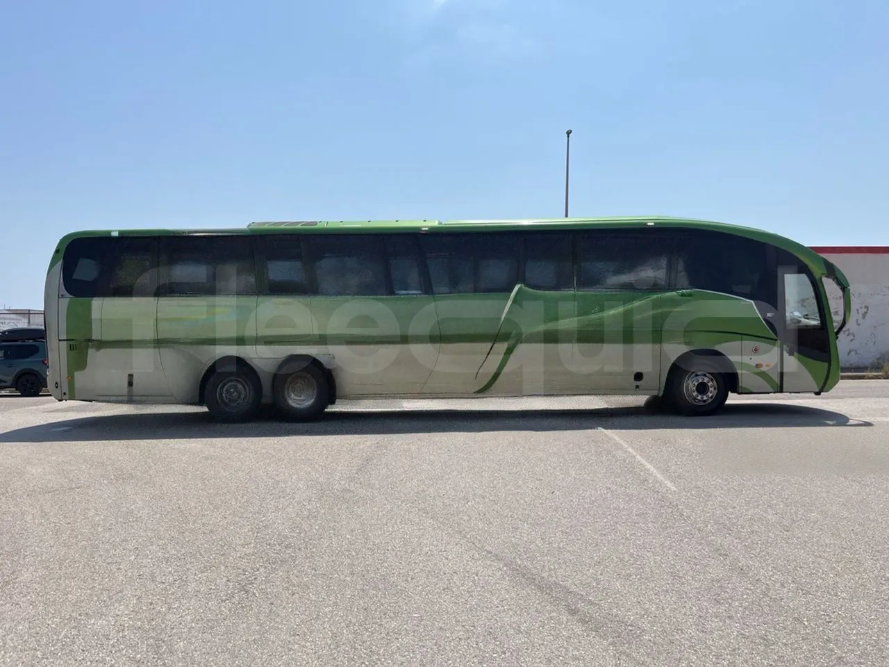 Volvo Sunsundegui Sunsundegui/Euro6-345Kw-14.995 Mt - right side doors closed