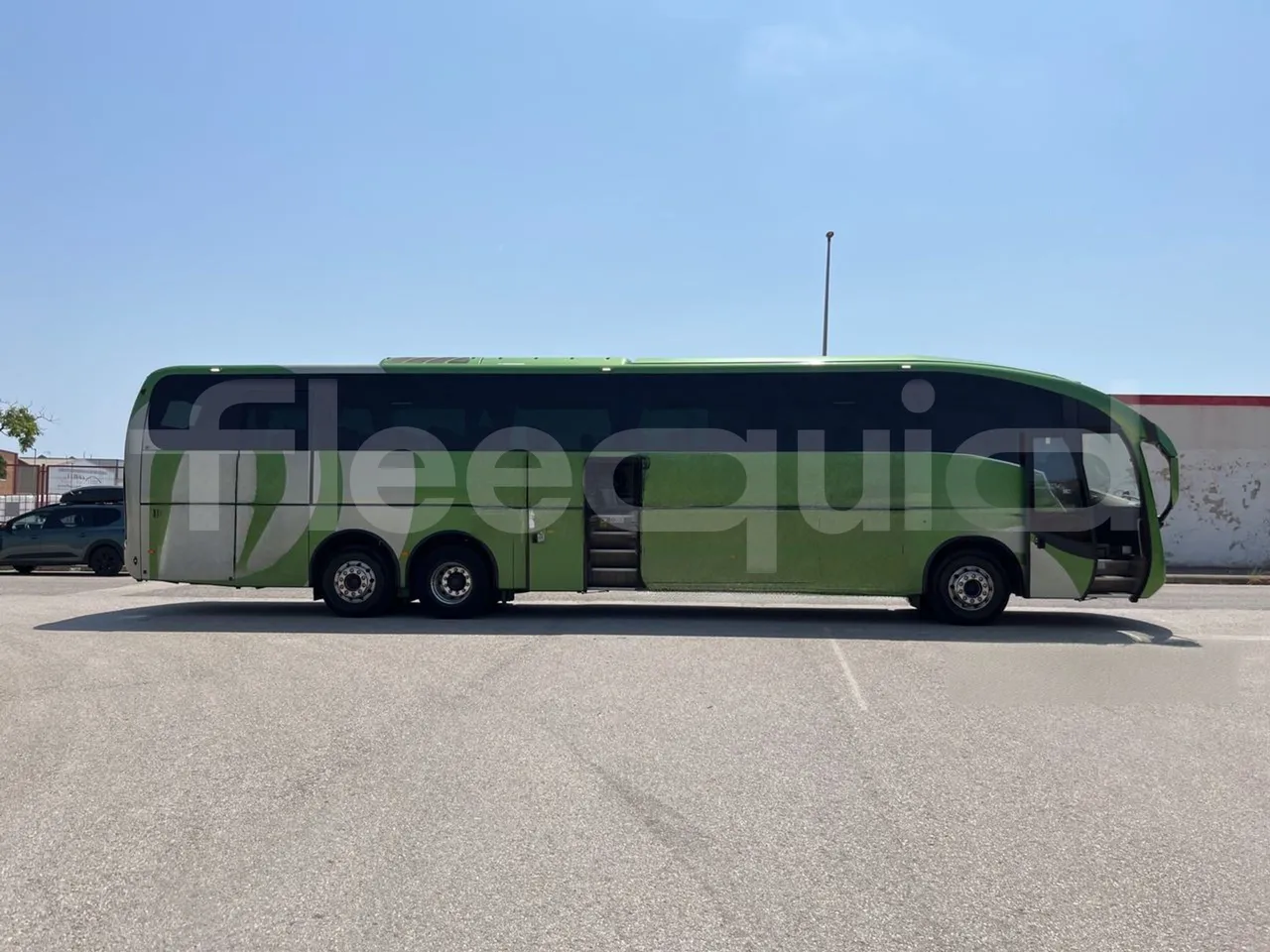 Volvo Sunsundegui Sunsundegui/Euro6-345Kw-14.995 Mt - right side doors open