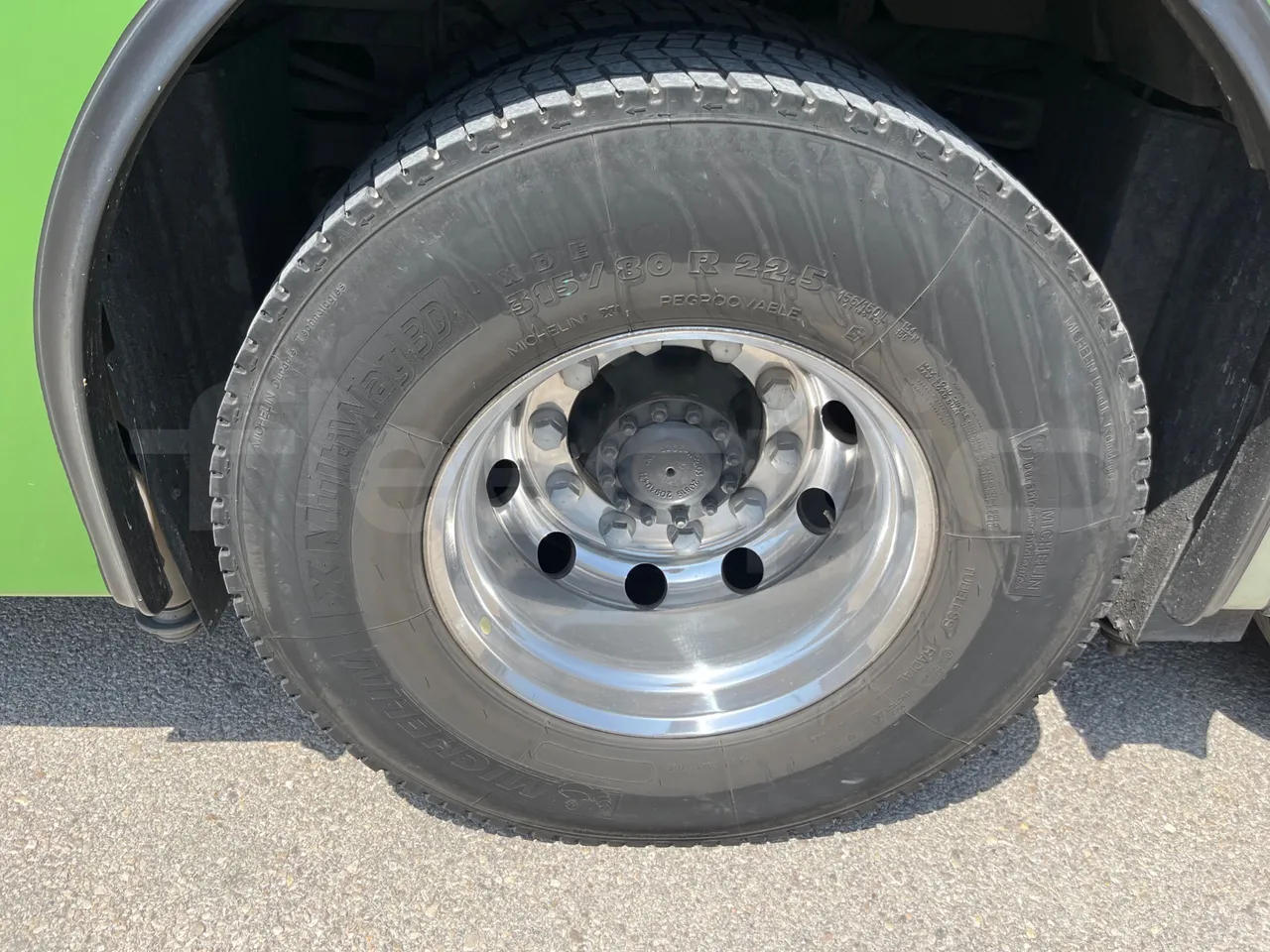 Volvo Sunsundegui Sunsundegui/Euro6-345Kw-14.995 Mt - rear left tire photo