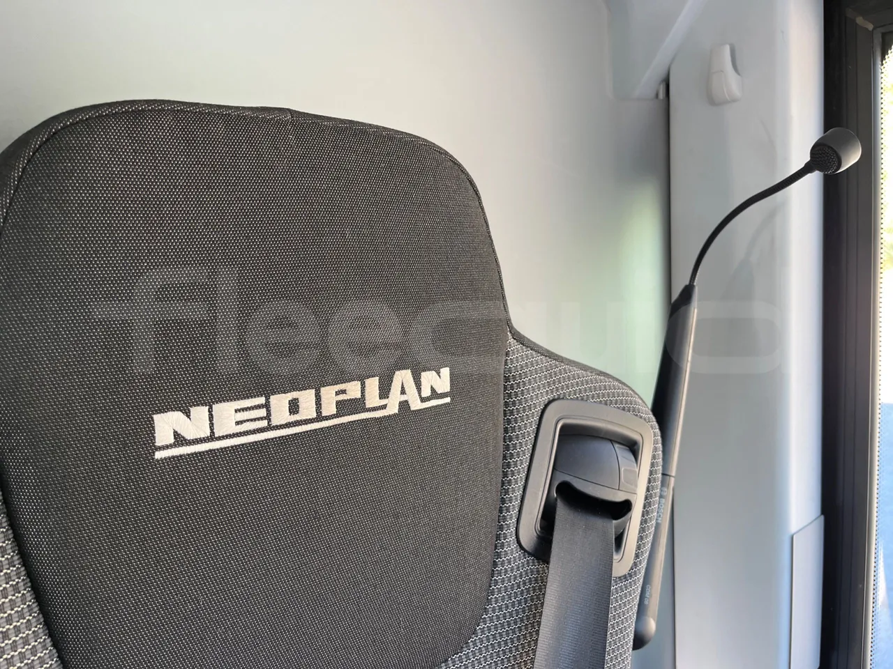 Neoplan Skyliner V6ACE -EUR6 -375kW -14m - driver microphone accessories photo