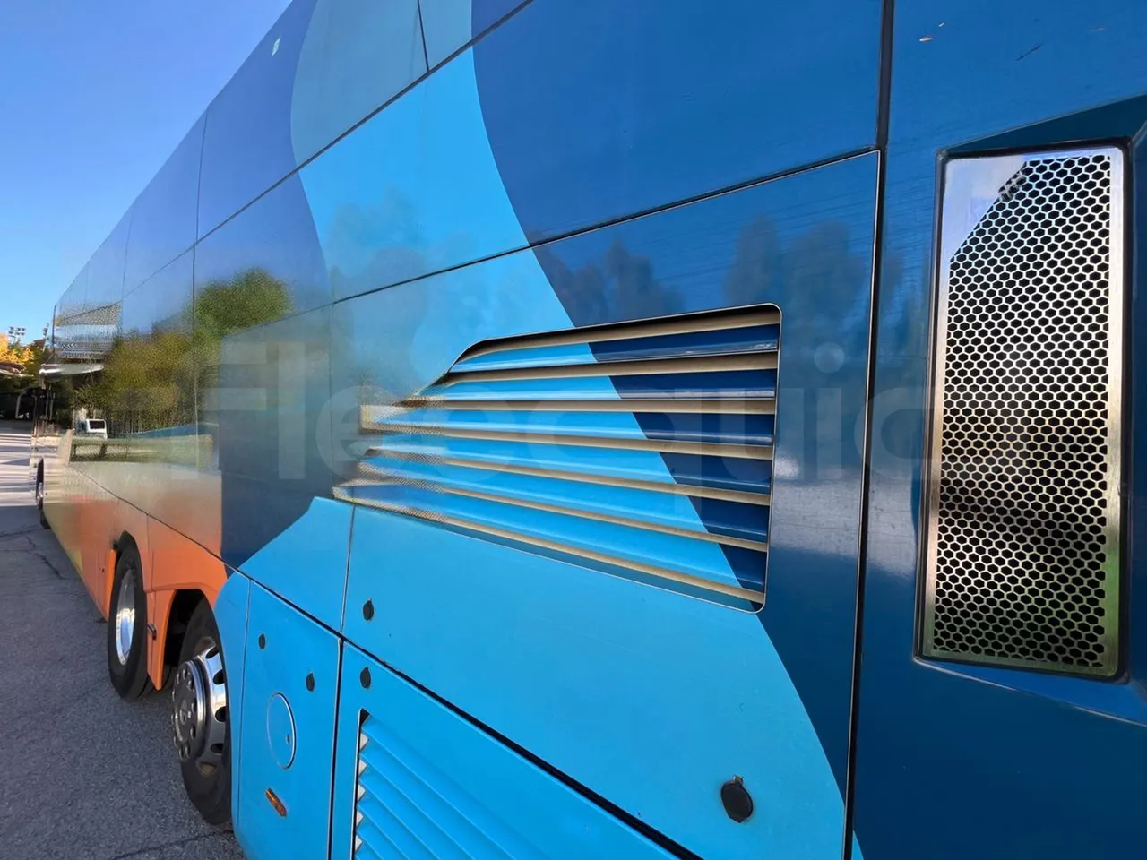 Neoplan Skyliner V6ACE -EUR6 -375kW -14m - turntable external (18m)