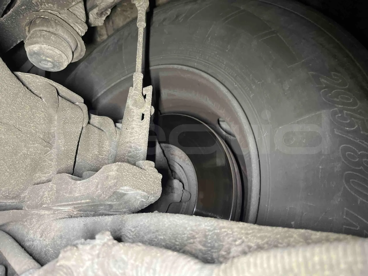 Mercedes-Benz Integro - Second Axle Discs Left Side