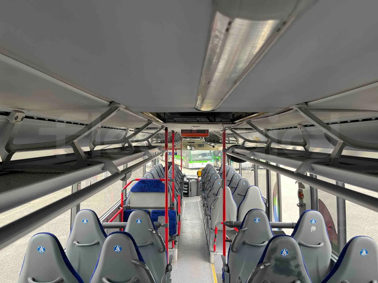 Mercedes-Benz Integro - Overhead Compartments