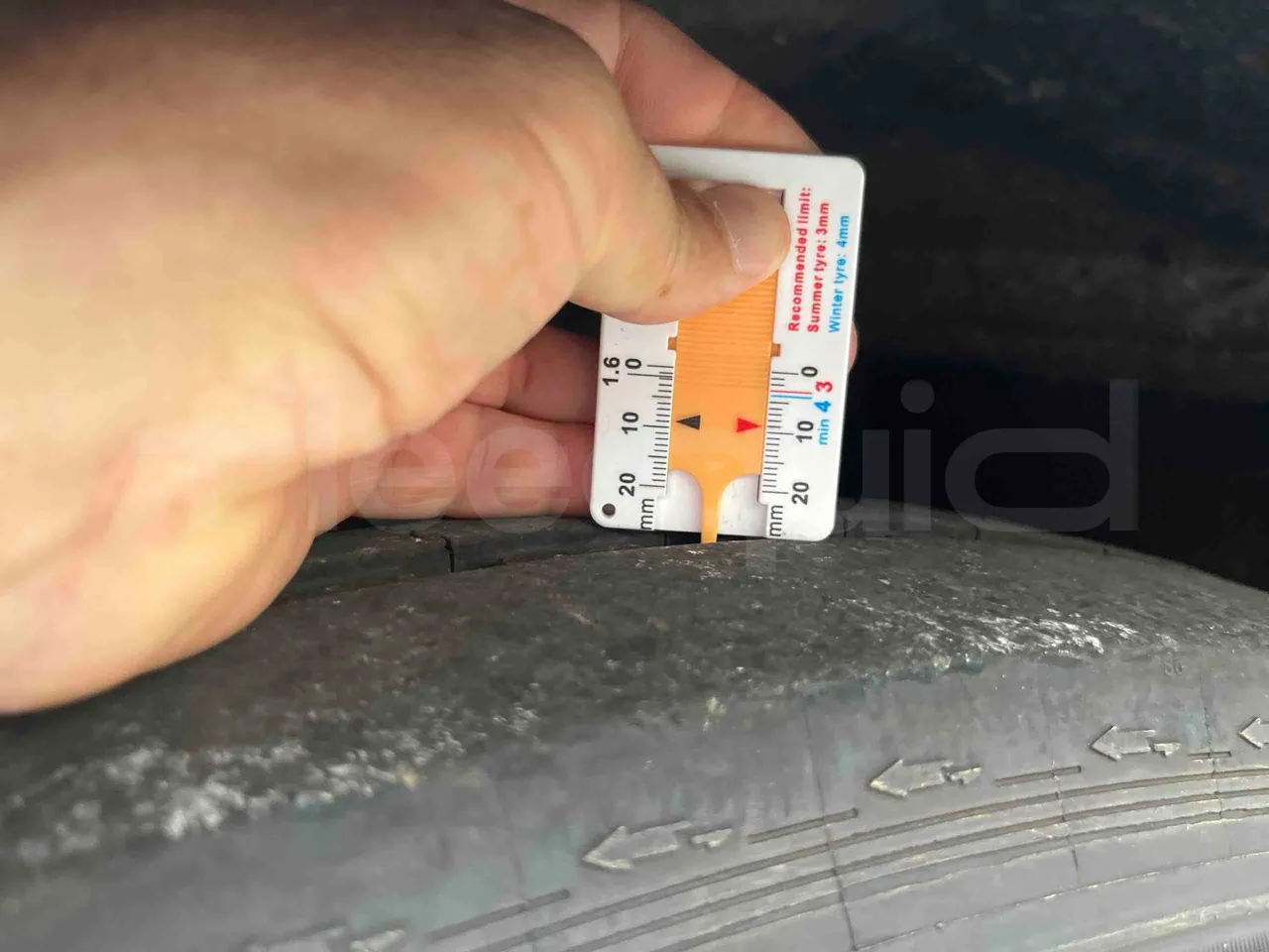 Mercedes-Benz Integro - First Axle Left Side: Tyre Tread