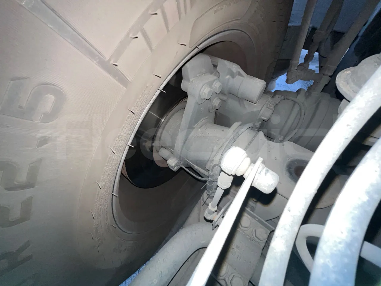Mercedes-Benz Tourismo - axle 2 discs left