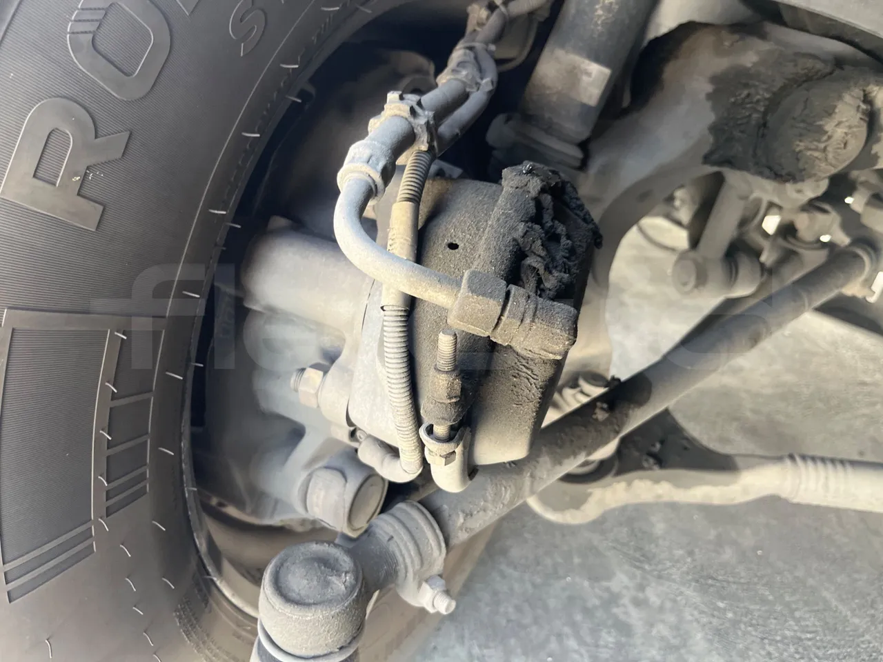 Mercedes-Benz Tourismo - front brake calipers right