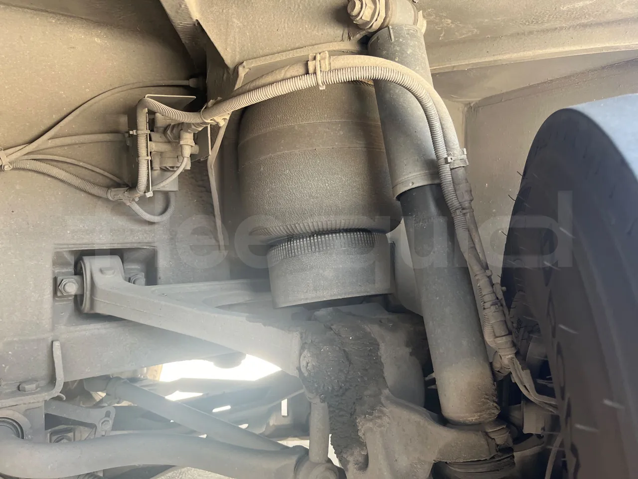 Mercedes-Benz Tourismo - front shock absorbers right