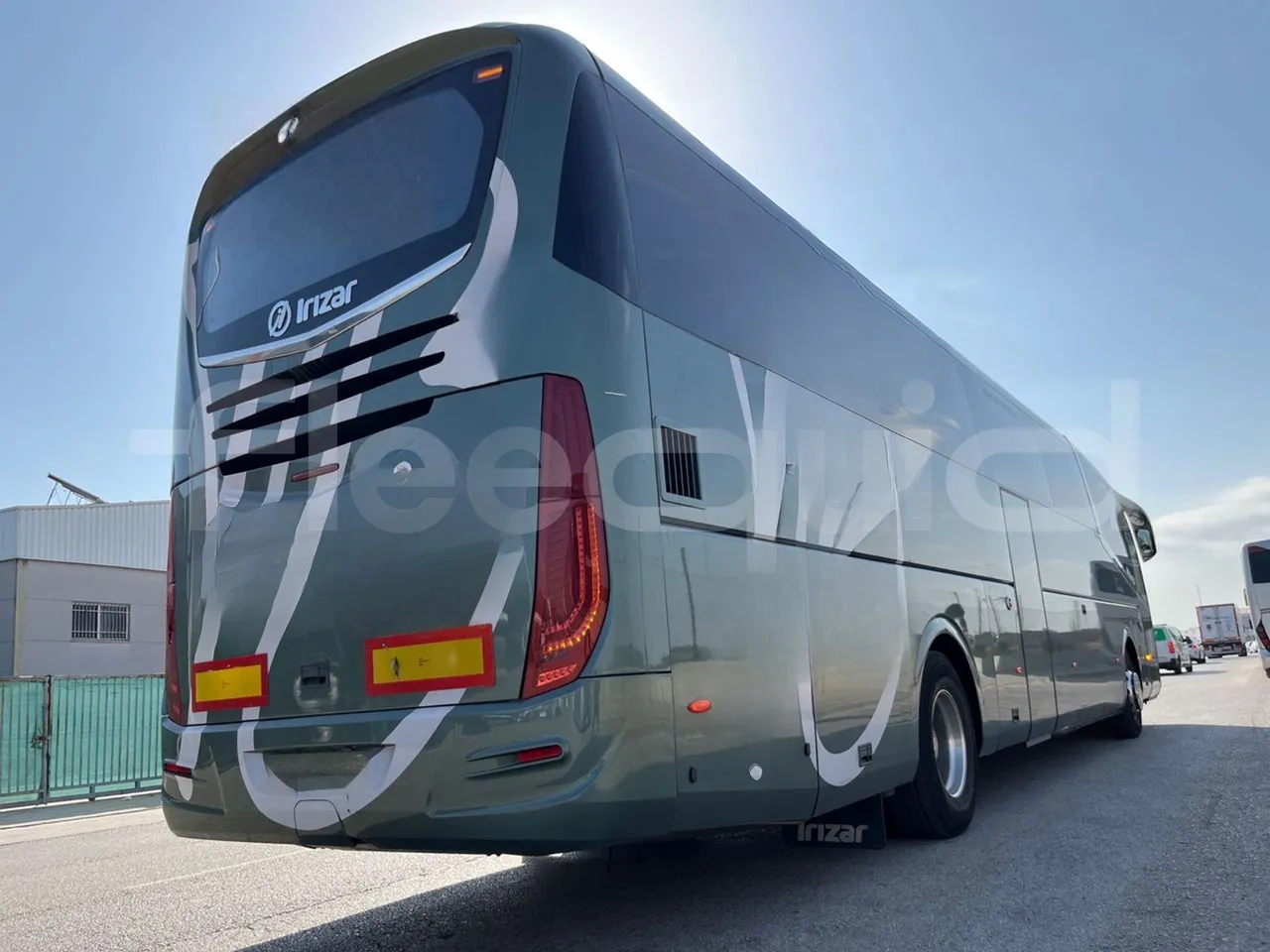 Irizar i6 AD2 I6 13.35/330 E6D/55-EUR6-330Kw-12,92m - 3/4 right rear doors closed